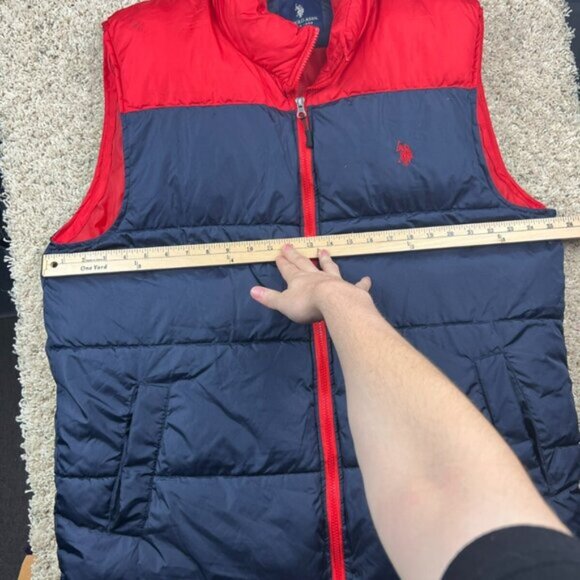 U.S. Polo Assn Puffer Vest XL Red Navy Blue Full Zip Winter Weather Warm - Picture 7 of 9